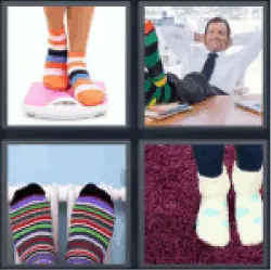 4-pics-1-word-socks